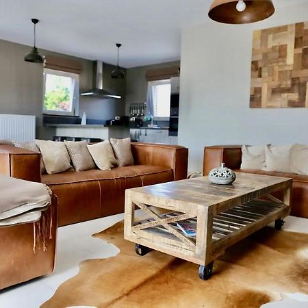 Loft En Duplex Avec Terrasse 3 Chambres Proche Pairi Daiza Mons Exterior foto